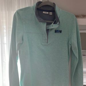 Women’s XS quarter button pull over